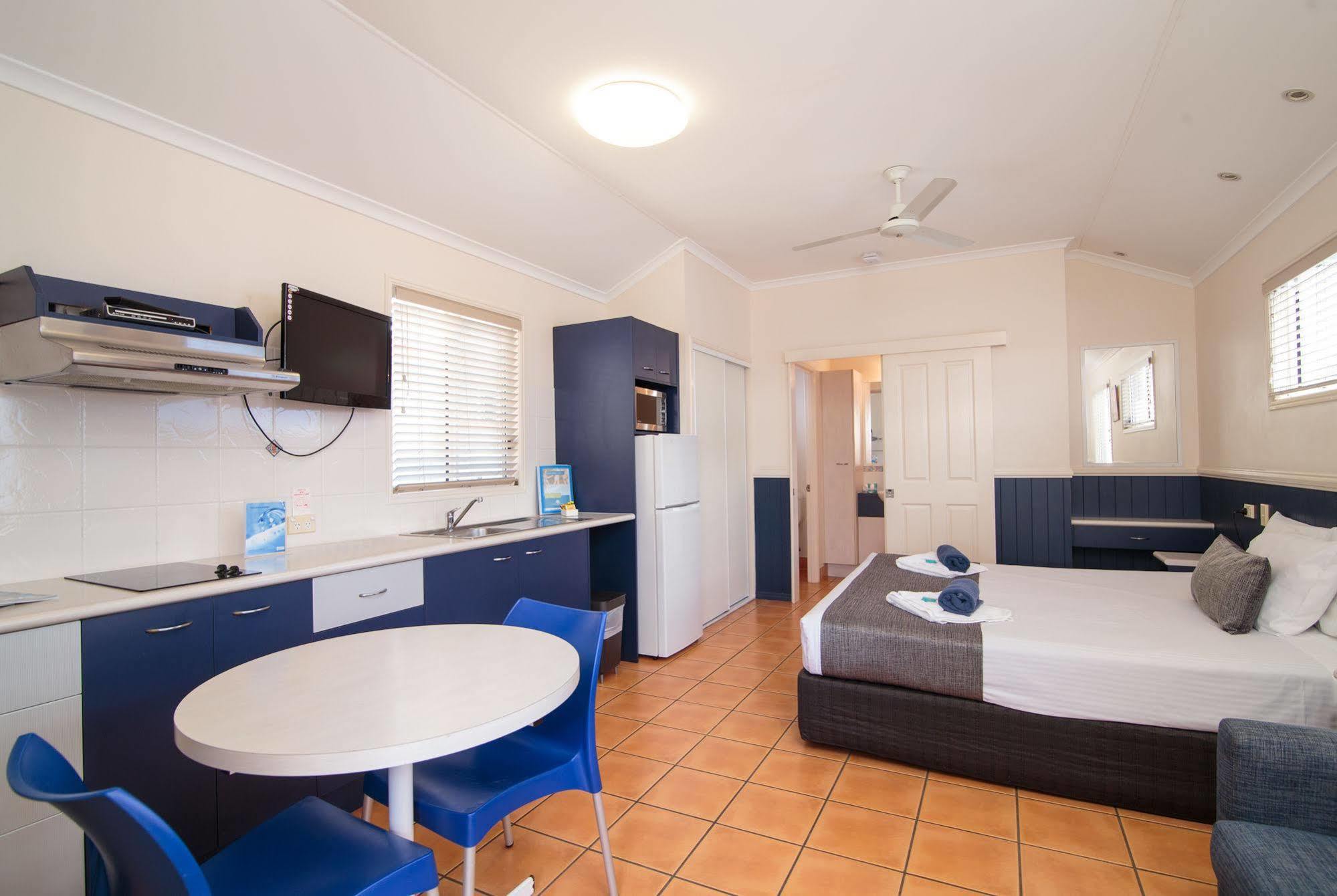 Maroochydore Cabins Hotel Exterior photo